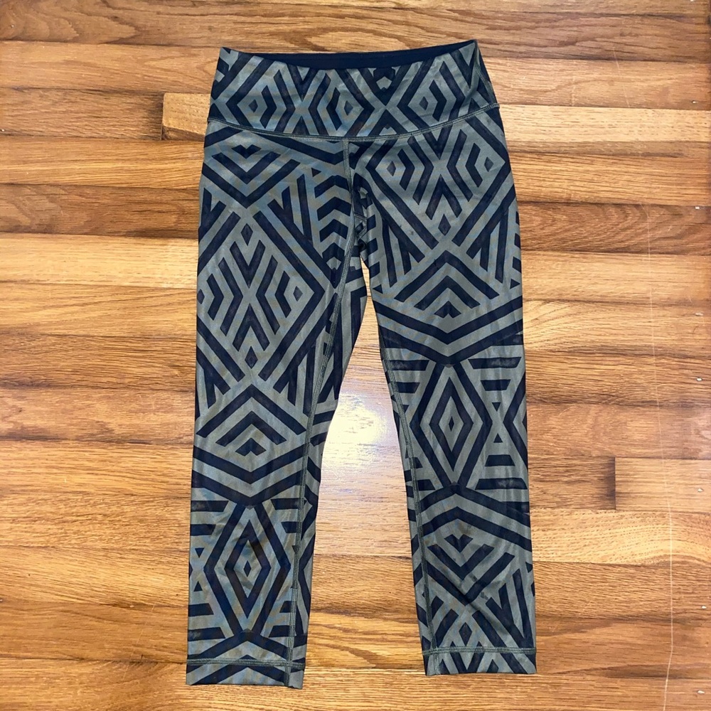 Lululemon Wunder Under Crop